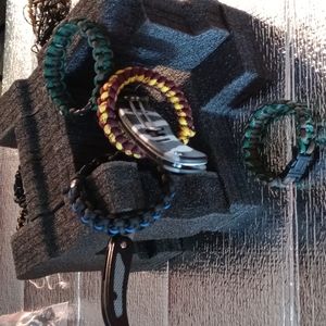 Paracord bracelets. Hand made.